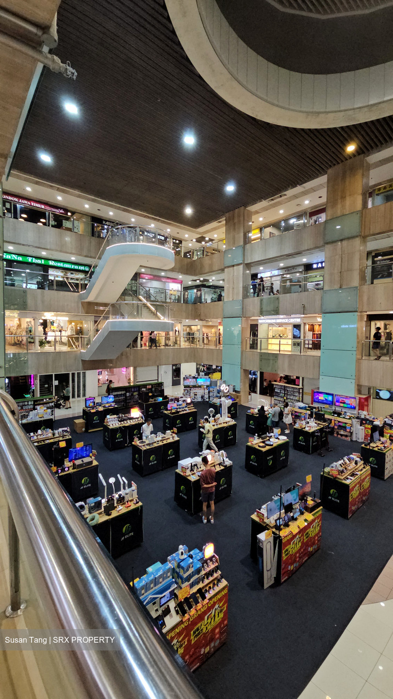 Far East Plaza (D9), Retail #554067391